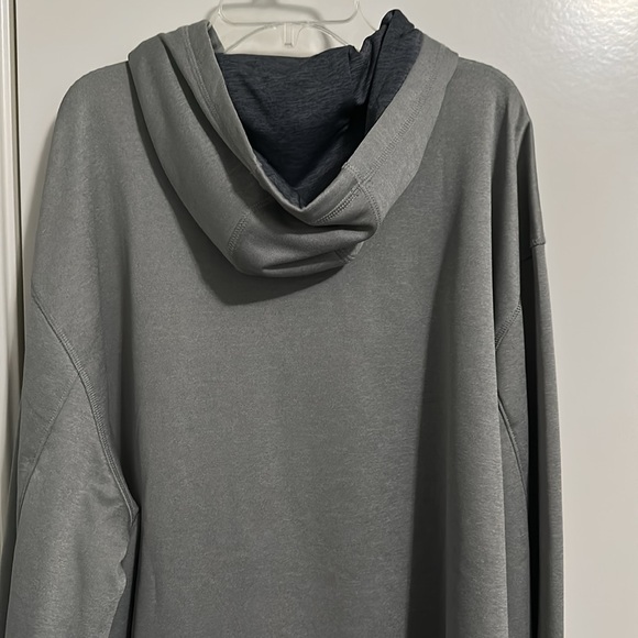 BCG Gray Sweatshirt Classic Pullover with front pocket 100% soft polyester gray - Picture 4 of 4